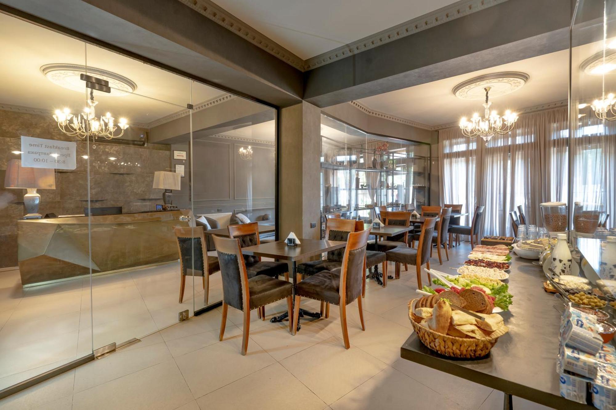 Hotel Piazza טביליסי מראה חיצוני תמונה